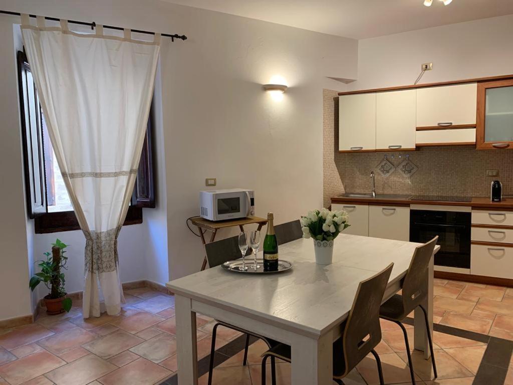 La Casa Di Elisabetta Apartment Алгеро Екстериор снимка