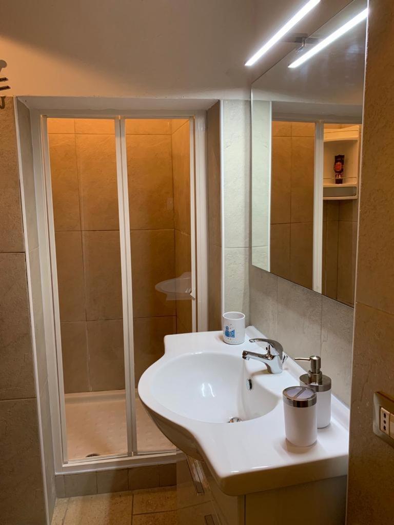 La Casa Di Elisabetta Apartment Алгеро Екстериор снимка